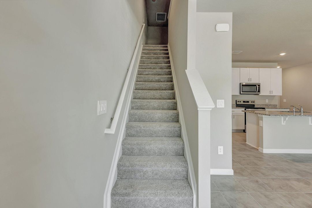 For Rent: $3,000 (3 beds, 2 baths, 1808 Square Feet)