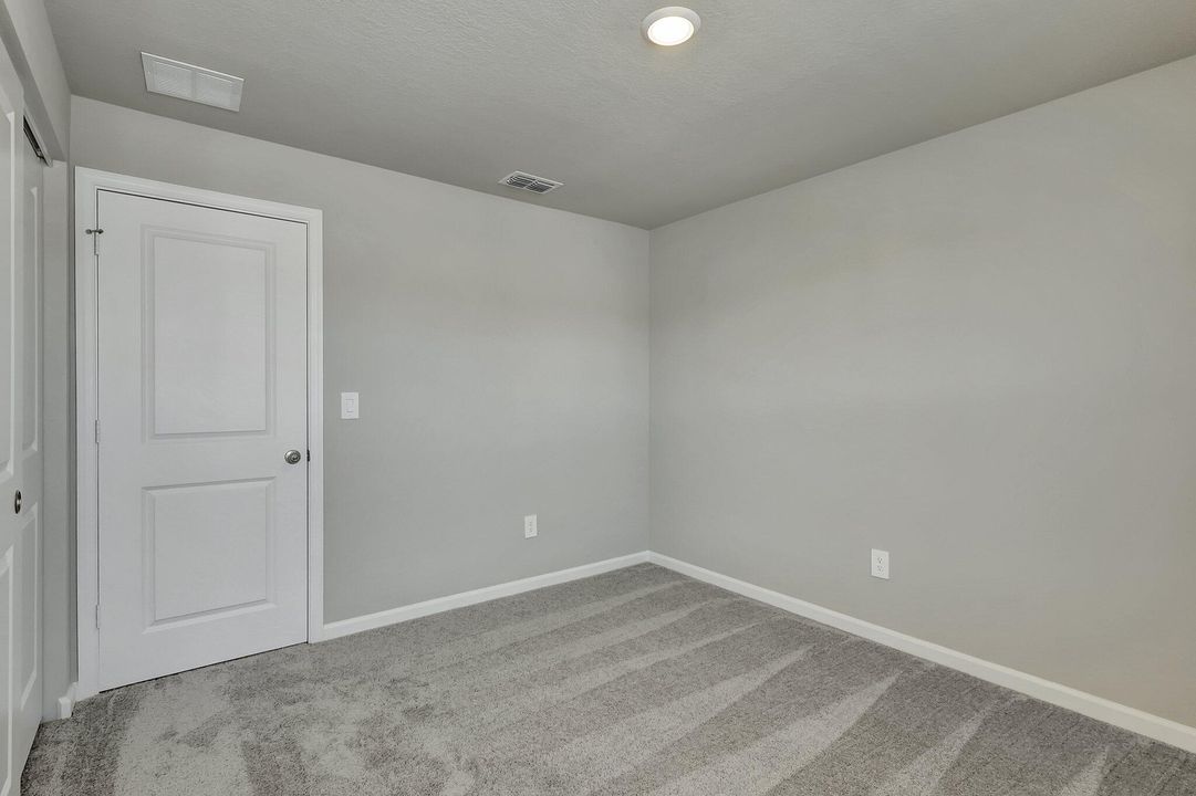 For Rent: $3,000 (3 beds, 2 baths, 1808 Square Feet)