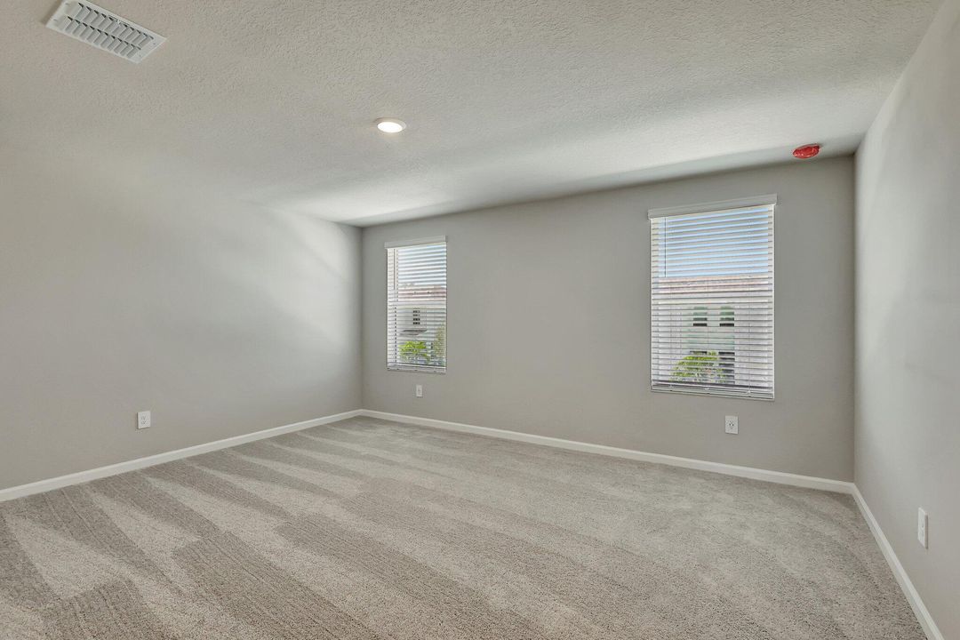 For Rent: $3,000 (3 beds, 2 baths, 1808 Square Feet)