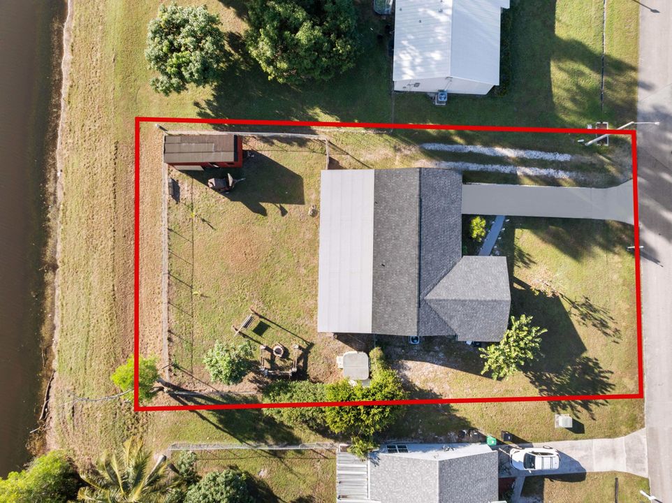 For Sale: $265,000 (3 beds, 2 baths, 1286 Square Feet)