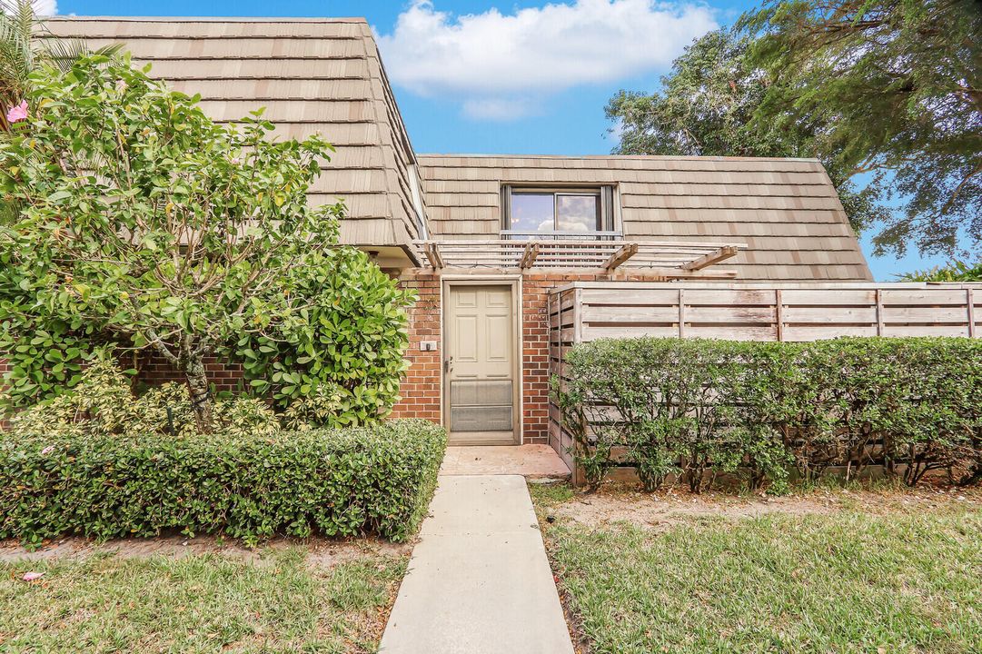 En Renta: $2,750 (2 camas, 2 baños, 1488 Pies cuadrados)