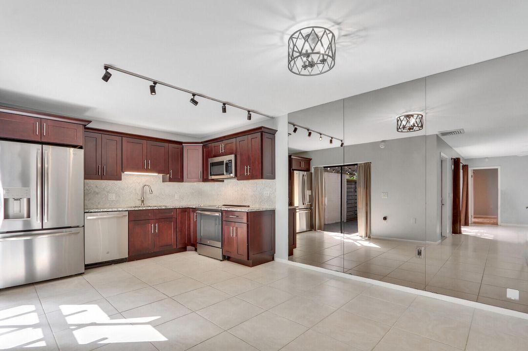 En Renta: $2,750 (2 camas, 2 baños, 1488 Pies cuadrados)