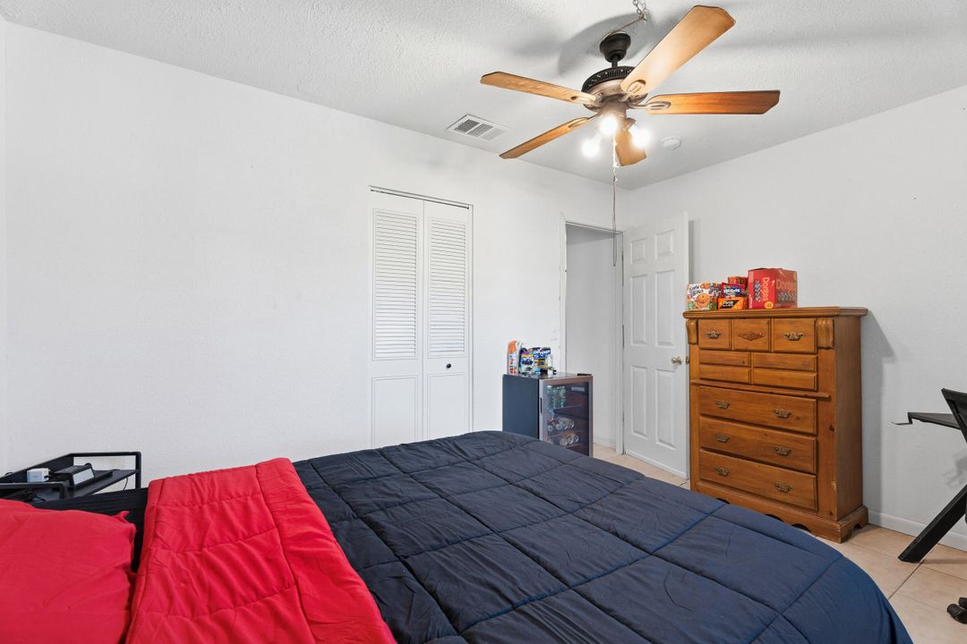 For Sale: $265,000 (3 beds, 2 baths, 1286 Square Feet)