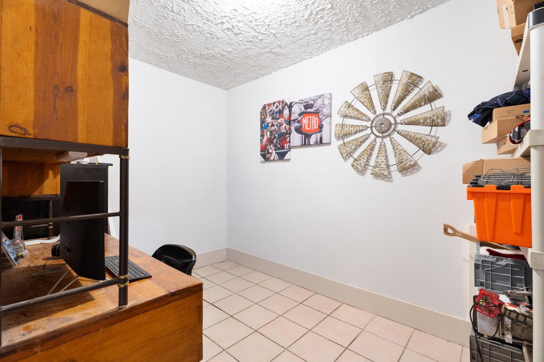 For Sale: $265,000 (3 beds, 2 baths, 1286 Square Feet)