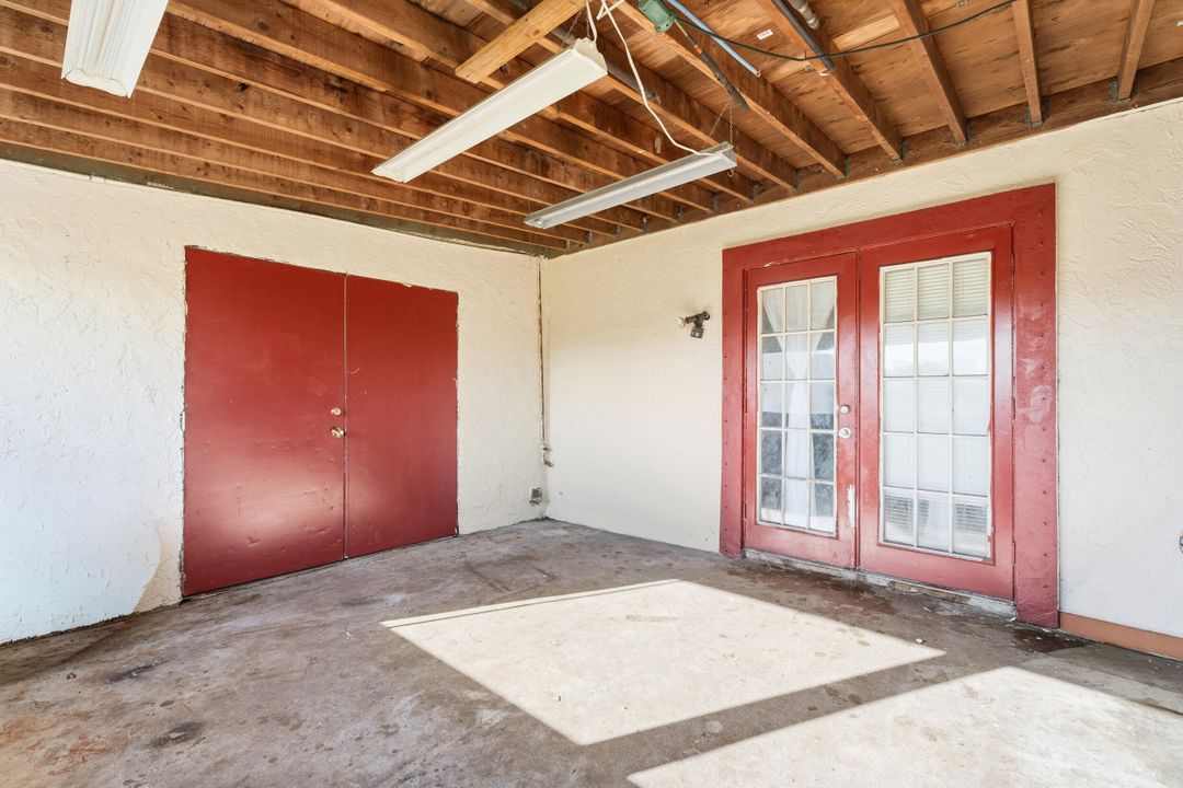 For Sale: $265,000 (3 beds, 2 baths, 1286 Square Feet)