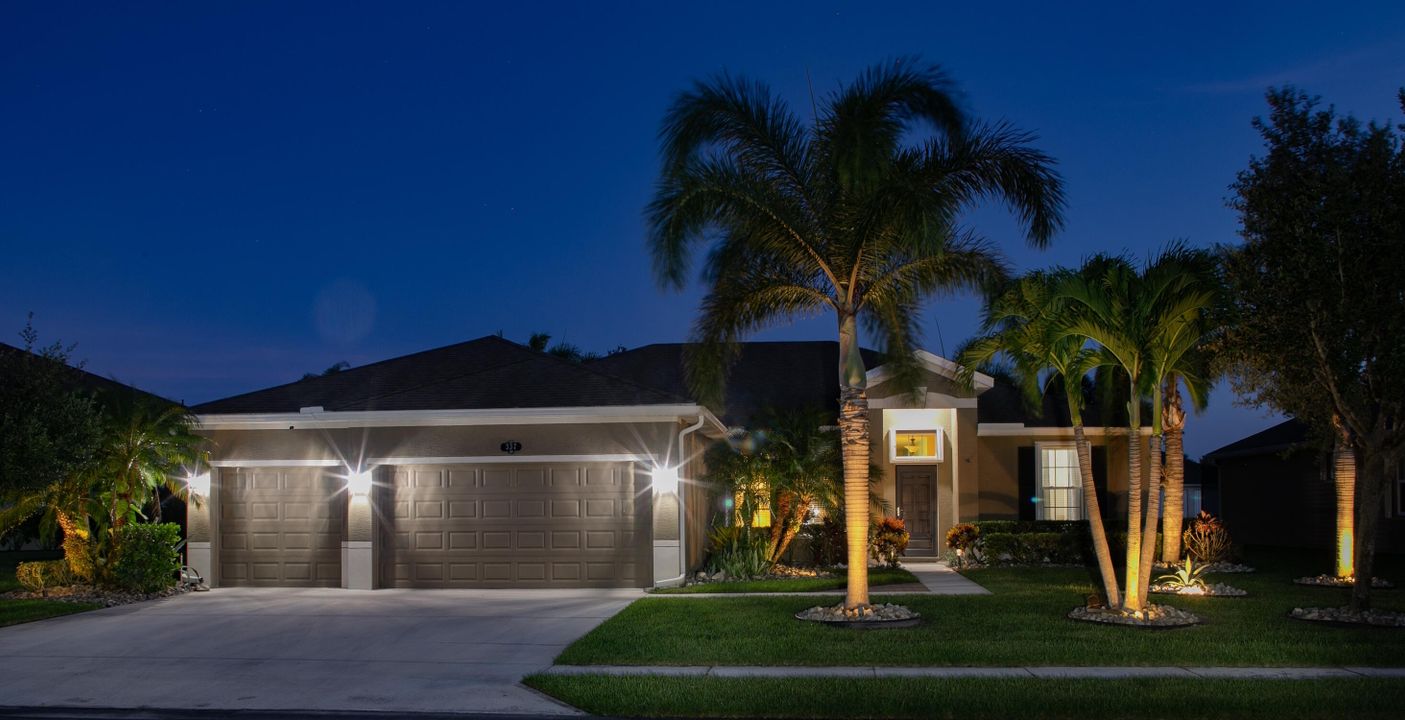 For Sale: $485,000 (3 beds, 2 baths, 2395 Square Feet)