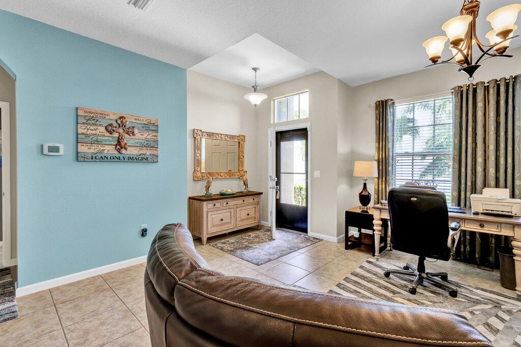 For Sale: $485,000 (3 beds, 2 baths, 2395 Square Feet)