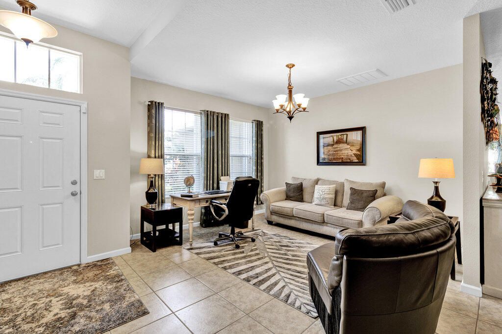 For Sale: $485,000 (3 beds, 2 baths, 2395 Square Feet)