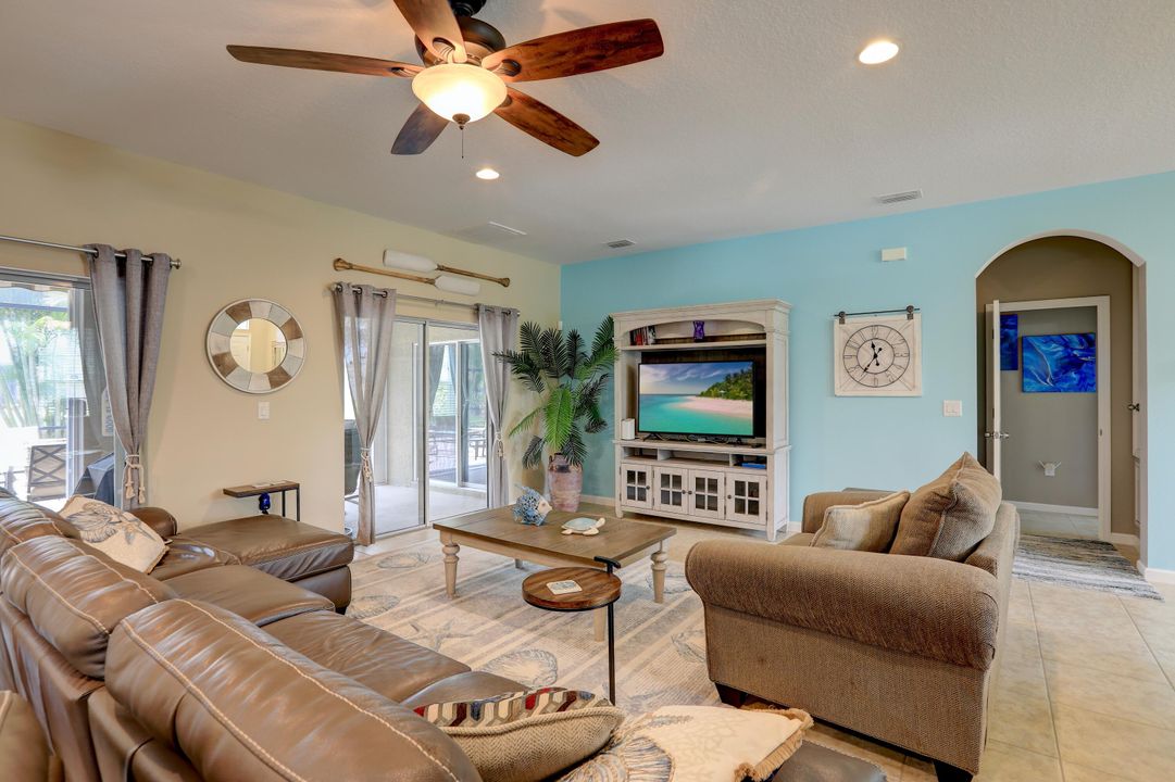 For Sale: $485,000 (3 beds, 2 baths, 2395 Square Feet)