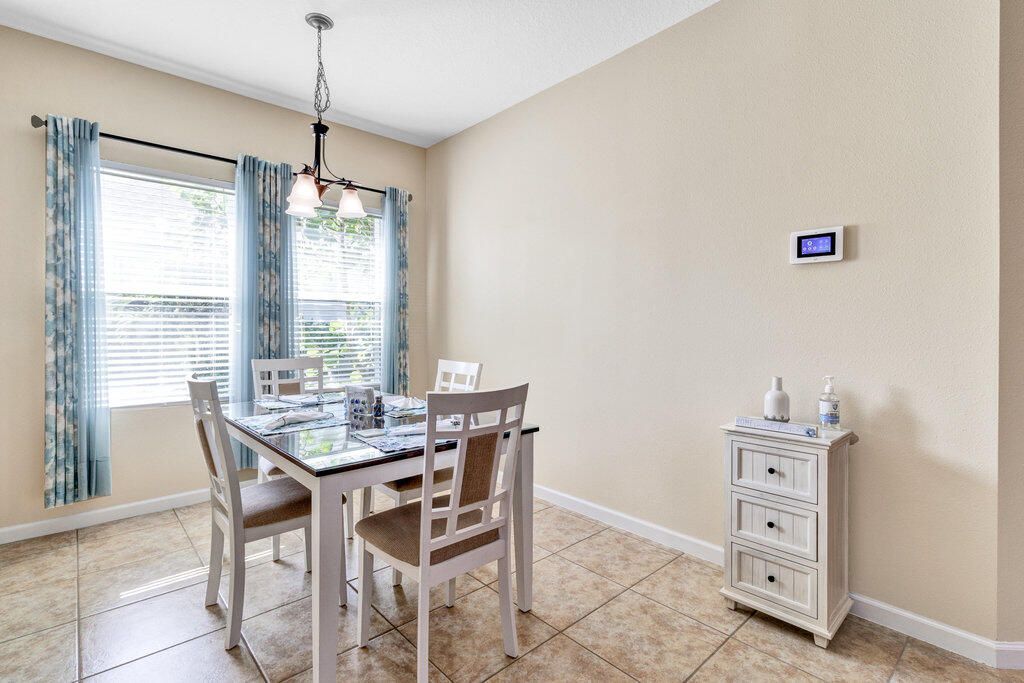 For Sale: $485,000 (3 beds, 2 baths, 2395 Square Feet)