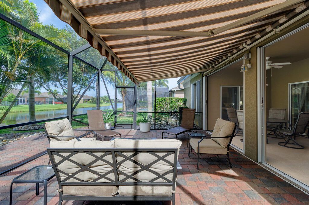 For Sale: $485,000 (3 beds, 2 baths, 2395 Square Feet)