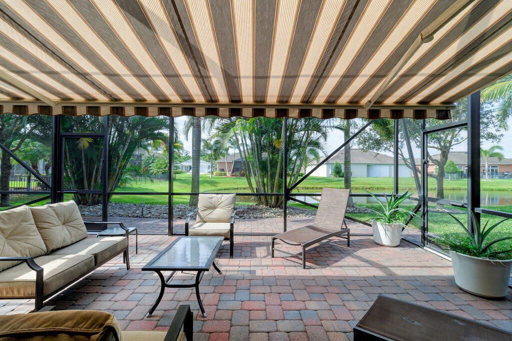 For Sale: $485,000 (3 beds, 2 baths, 2395 Square Feet)