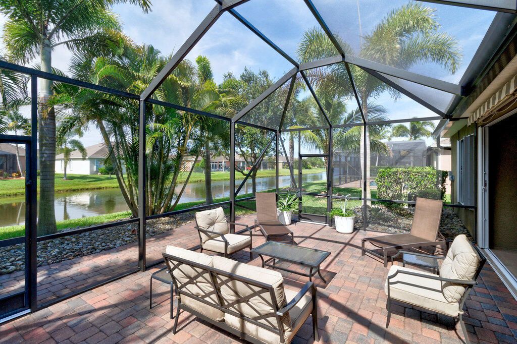 For Sale: $485,000 (3 beds, 2 baths, 2395 Square Feet)