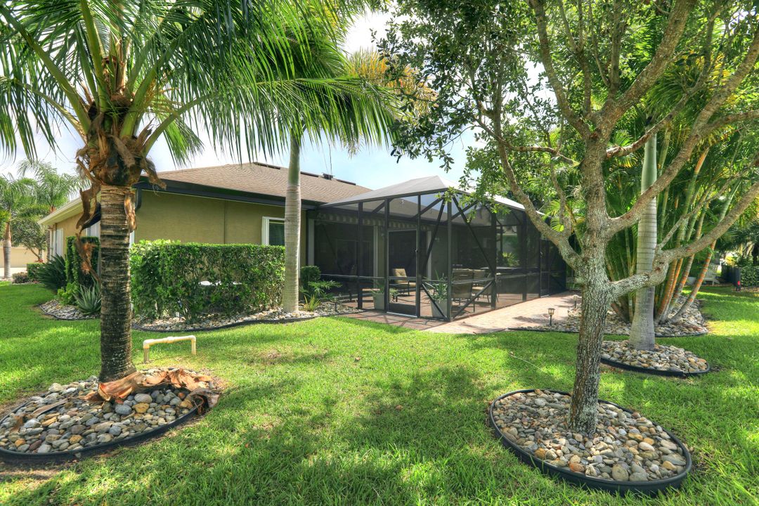 For Sale: $485,000 (3 beds, 2 baths, 2395 Square Feet)