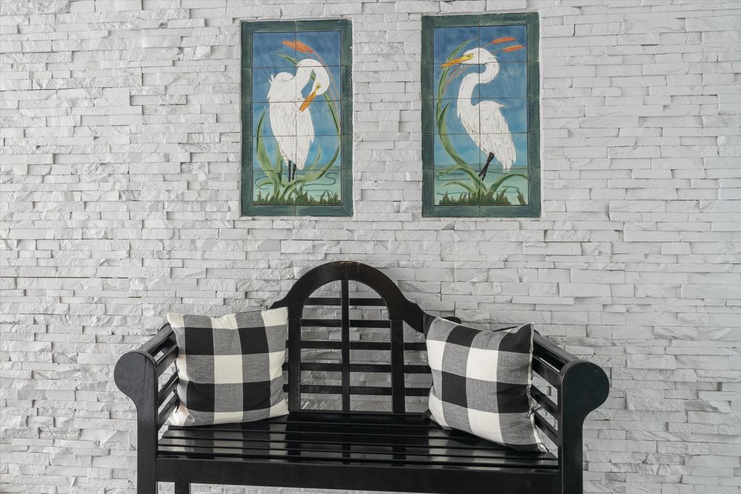 For Rent: $2,500 (2 beds, 2 baths, 1201 Square Feet)