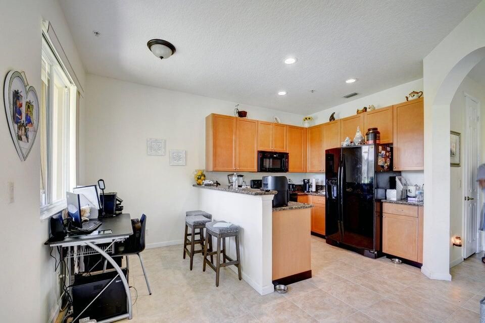 En Renta: $2,100 (3 camas, 2 baños, 1881 Pies cuadrados)