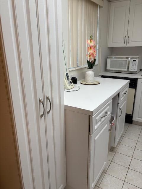 For Sale: $125,000 (2 beds, 1 baths, 820 Square Feet)