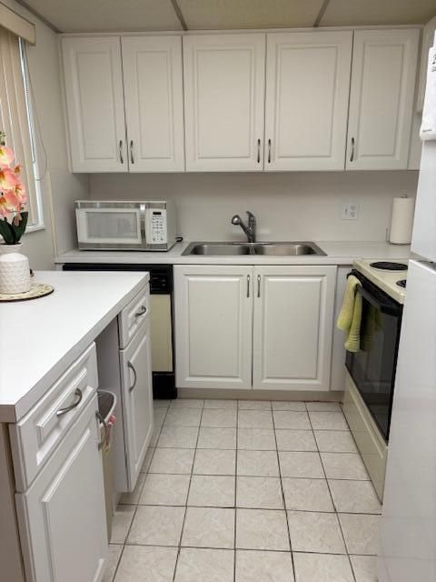 For Sale: $125,000 (2 beds, 1 baths, 820 Square Feet)