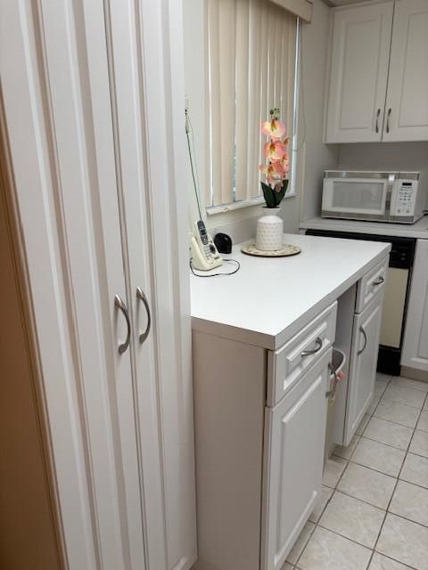 For Sale: $125,000 (2 beds, 1 baths, 820 Square Feet)