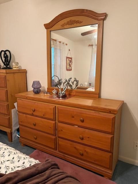 For Sale: $125,000 (2 beds, 1 baths, 820 Square Feet)