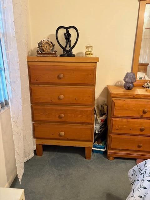 For Sale: $125,000 (2 beds, 1 baths, 820 Square Feet)