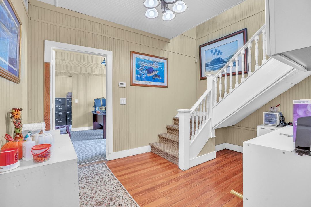 En Venta: $299,999 (0 camas, 0 baños, 2172 Pies cuadrados)