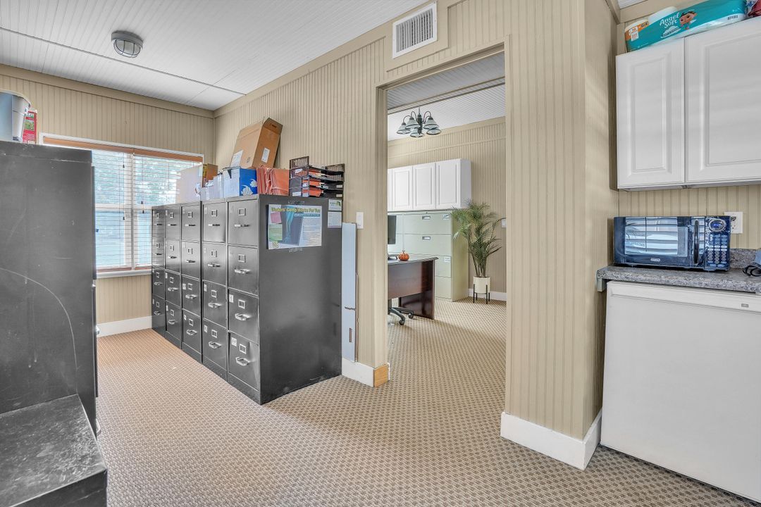 En Venta: $299,999 (0 camas, 0 baños, 2172 Pies cuadrados)