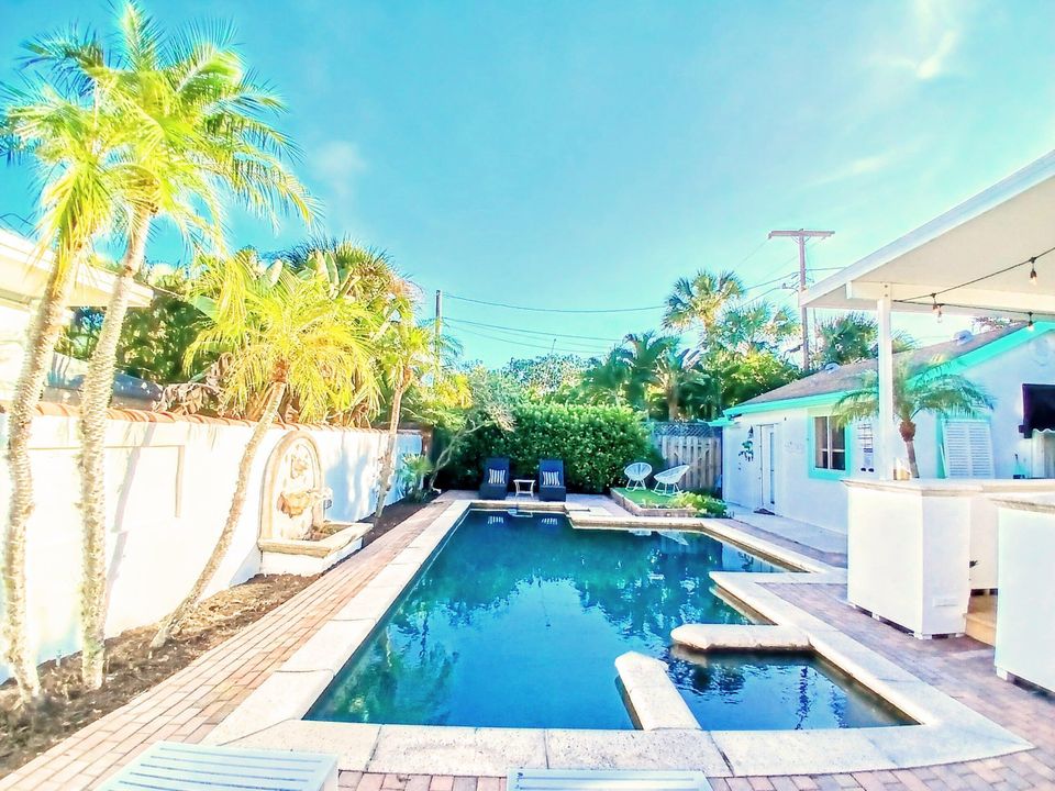 En Venta: $1,350,000 (4 camas, 3 baños, 2286 Pies cuadrados)