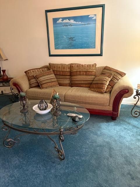 For Sale: $125,000 (2 beds, 1 baths, 820 Square Feet)