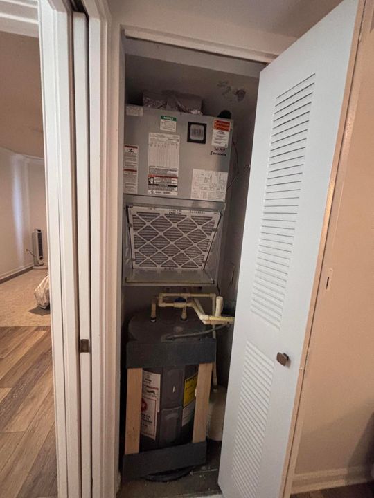 На продажу: $349,000 (2 спален, 1 ванн, 901 Квадратных фут)