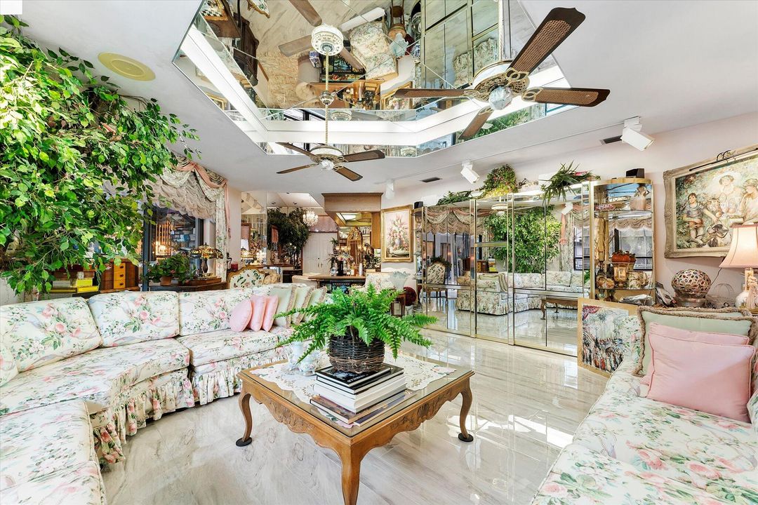 For Sale: $1,999,000 (5 beds, 4 baths, 4143 Square Feet)