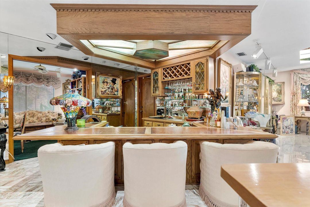 For Sale: $1,999,000 (5 beds, 4 baths, 4143 Square Feet)