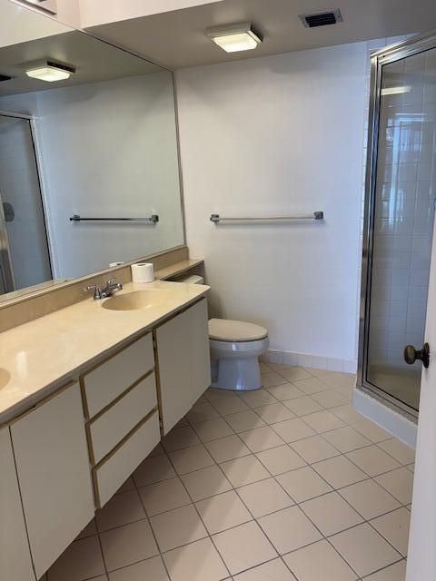 For Rent: $1,950 (2 beds, 2 baths, 1385 Square Feet)