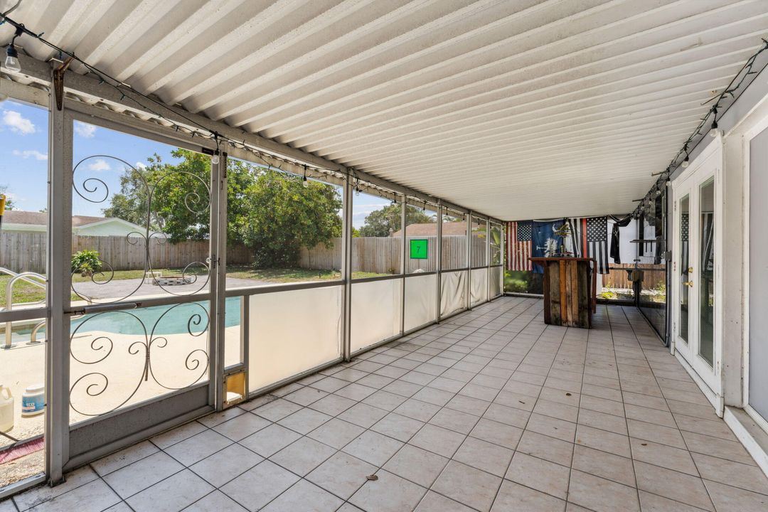 For Rent: $3,600 (3 beds, 2 baths, 1650 Square Feet)