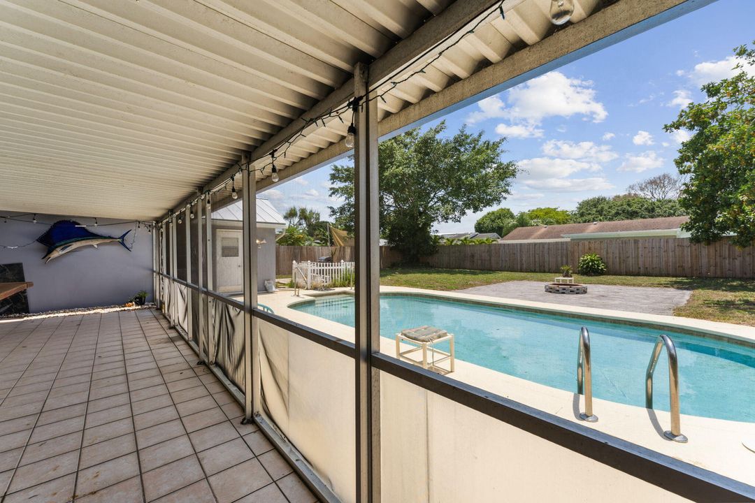 For Rent: $3,600 (3 beds, 2 baths, 1650 Square Feet)