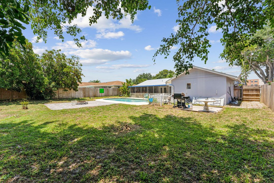 For Rent: $3,600 (3 beds, 2 baths, 1650 Square Feet)