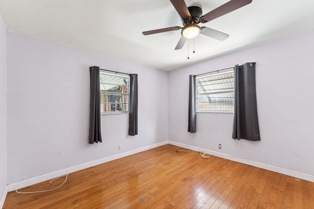 For Rent: $3,600 (3 beds, 2 baths, 1650 Square Feet)