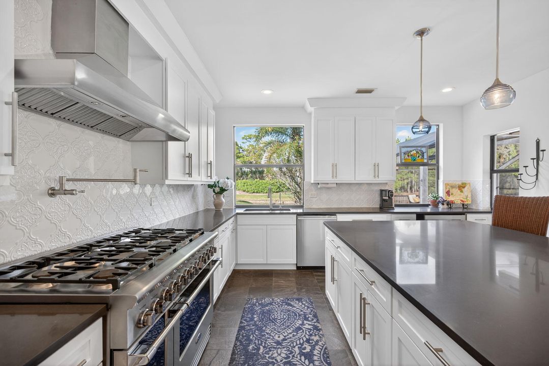 For Sale: $1,300,000 (3 beds, 3 baths, 2277 Square Feet)