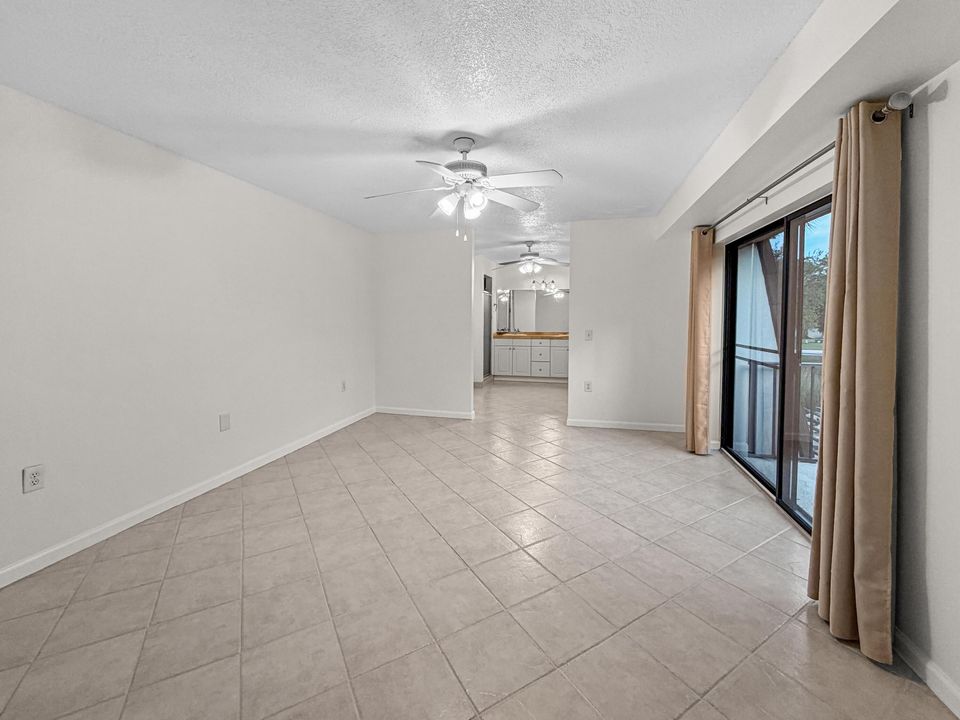 For Rent: $3,200 (2 beds, 2 baths, 1596 Square Feet)