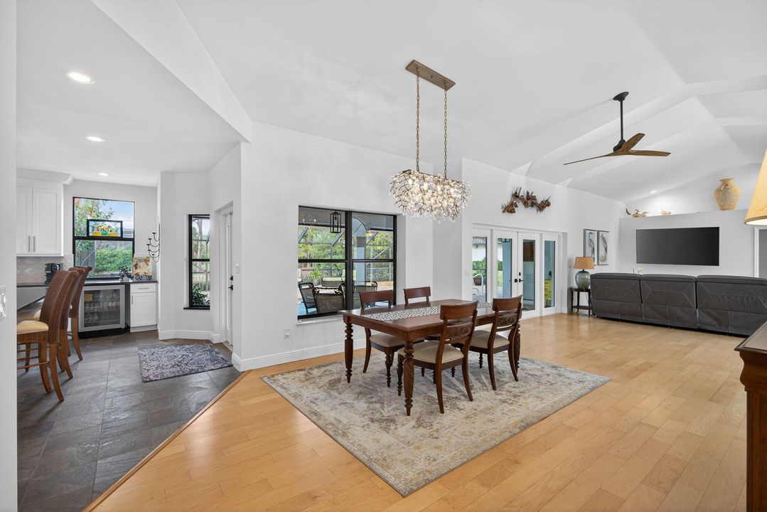 For Sale: $1,300,000 (3 beds, 3 baths, 2277 Square Feet)