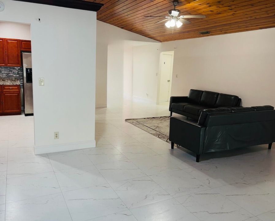 For Rent: $3,500 (4 beds, 2 baths, 3614 Square Feet)