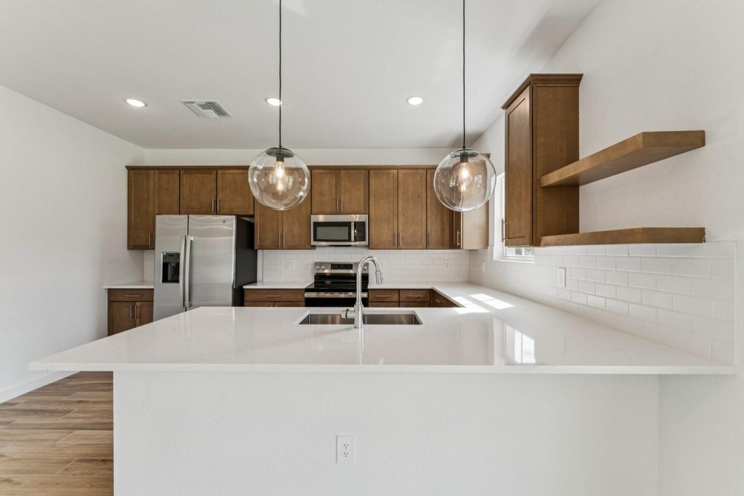 For Sale: $404,995 (4 beds, 2 baths, 1985 Square Feet)