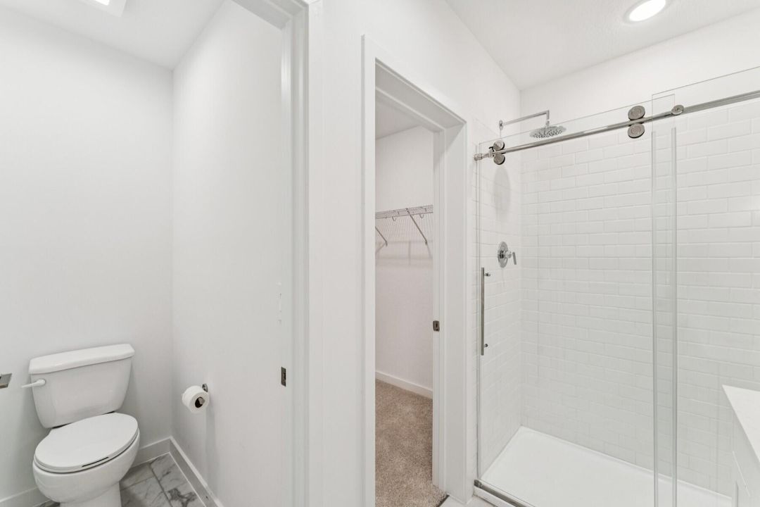 For Sale: $404,995 (4 beds, 2 baths, 1985 Square Feet)