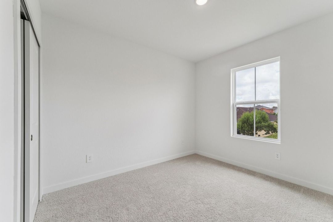 For Sale: $404,995 (4 beds, 2 baths, 1985 Square Feet)