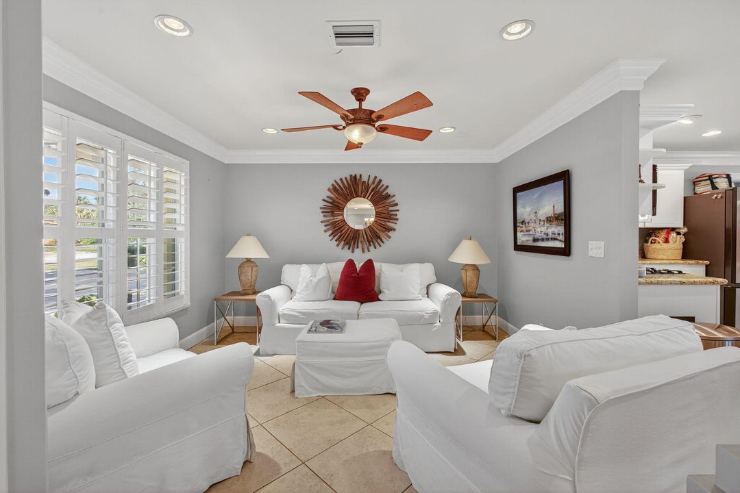 For Sale: $2,699,000 (4 beds, 3 baths, 2400 Square Feet)