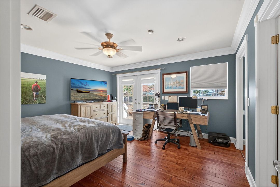 For Sale: $2,699,000 (4 beds, 3 baths, 2400 Square Feet)