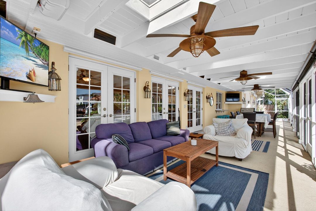 For Sale: $2,699,000 (4 beds, 3 baths, 2400 Square Feet)