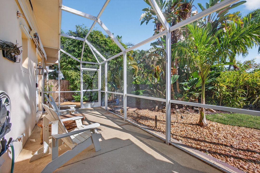 For Sale: $2,699,000 (4 beds, 3 baths, 2400 Square Feet)