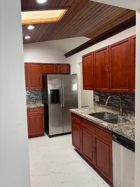 For Rent: $3,500 (4 beds, 2 baths, 3614 Square Feet)