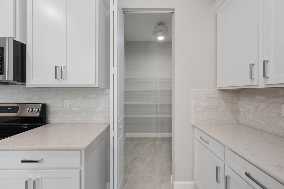 For Sale: $849,900 (5 beds, 3 baths, 3185 Square Feet)